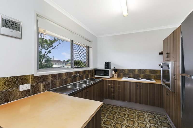 Photo - 4 Owen Street, Wellington Point QLD 4160 - Image 10