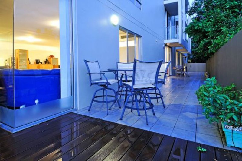 Photo - #4 Oxford On Boardwalk, Bulimba QLD 4171 - Image 12