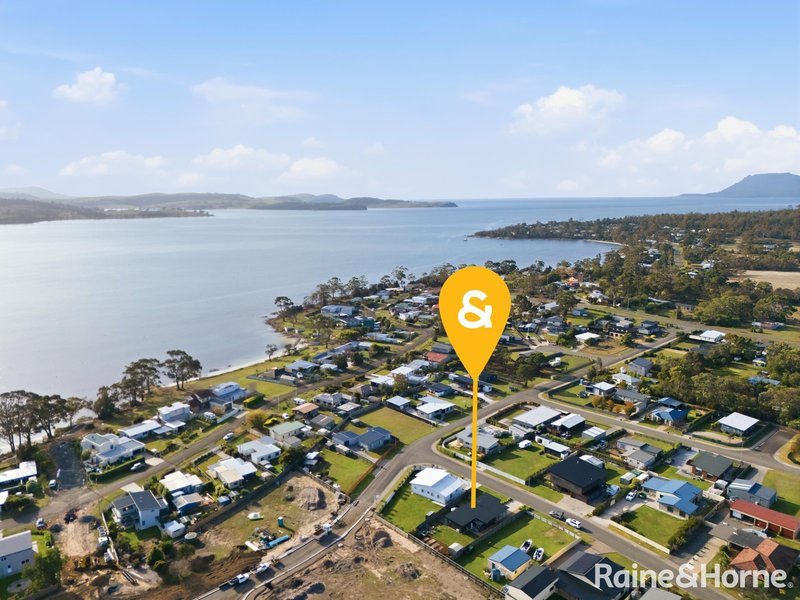 Photo - 4 Oyster Place, Orford TAS 7190 - Image 2