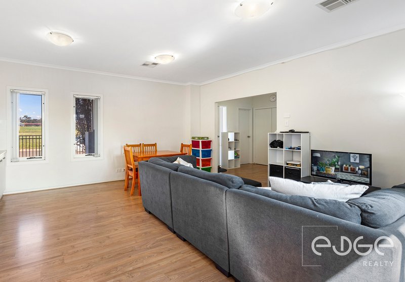 Photo - 4 Paddington Road, Munno Para SA 5115 - Image 4