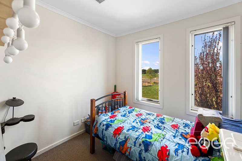 Photo - 4 Paddington Road, Munno Para SA 5115 - Image 12