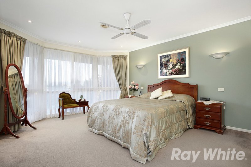 Photo - 4 Page Court, Mulgrave VIC 3170 - Image 6