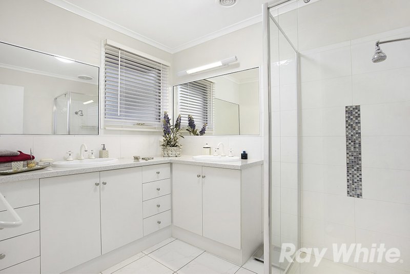 Photo - 4 Page Court, Mulgrave VIC 3170 - Image 8