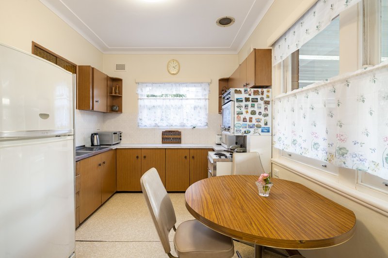 Photo - 4 Palmer Avenue, Strathfield NSW 2135 - Image 10