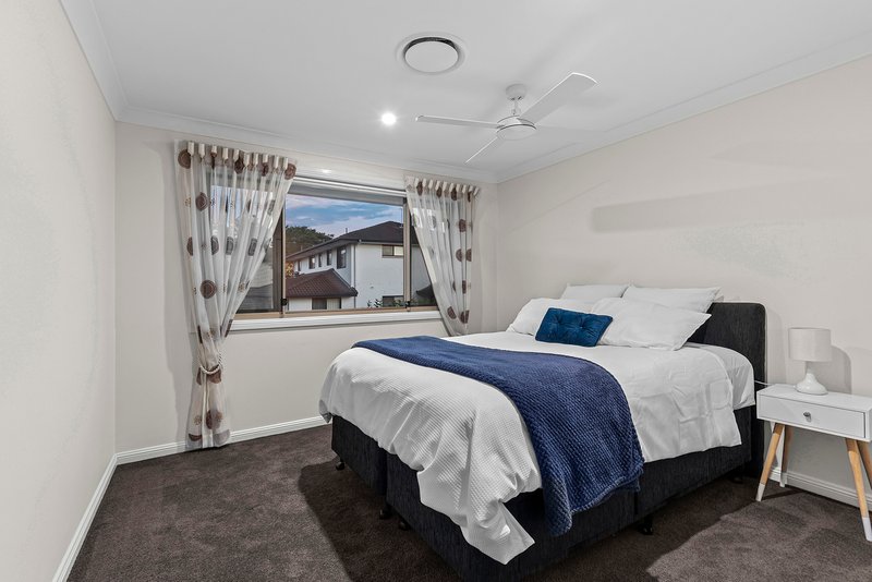 Photo - 4 Palmetto Place, Bridgeman Downs QLD 4035 - Image 16