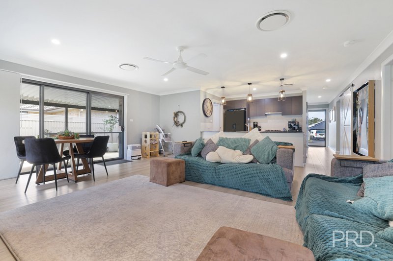 Photo - 4 Palomino Place, Tamworth NSW 2340 - Image 12