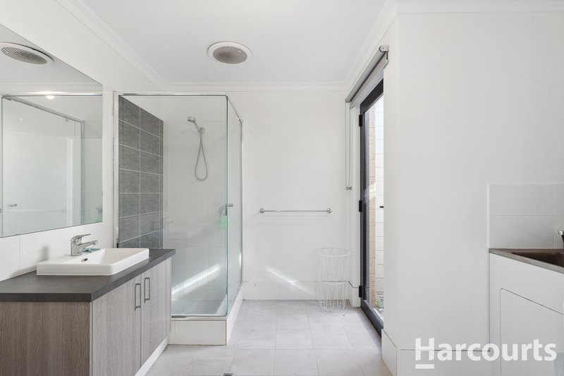 Photo - 4 Paluma Grove, Yanchep WA 6035 - Image 11