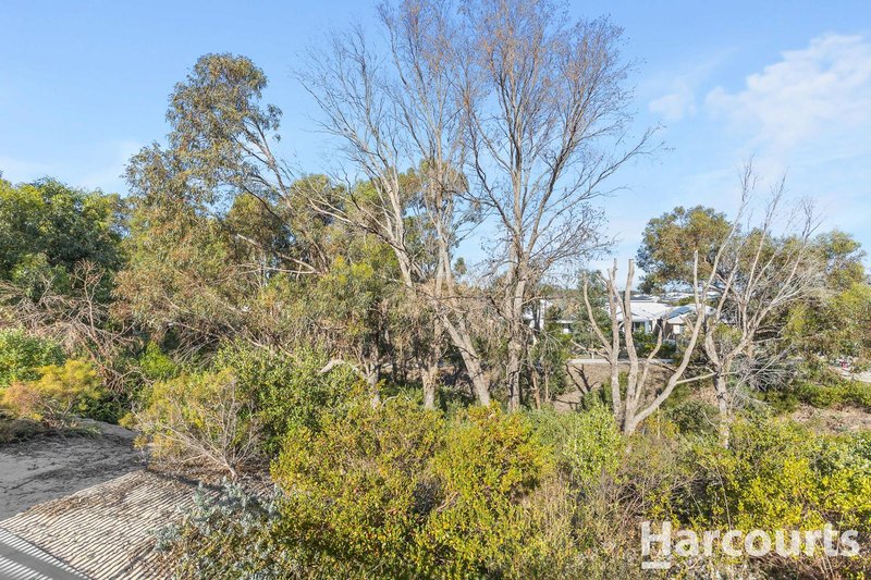 Photo - 4 Paluma Grove, Yanchep WA 6035 - Image 14
