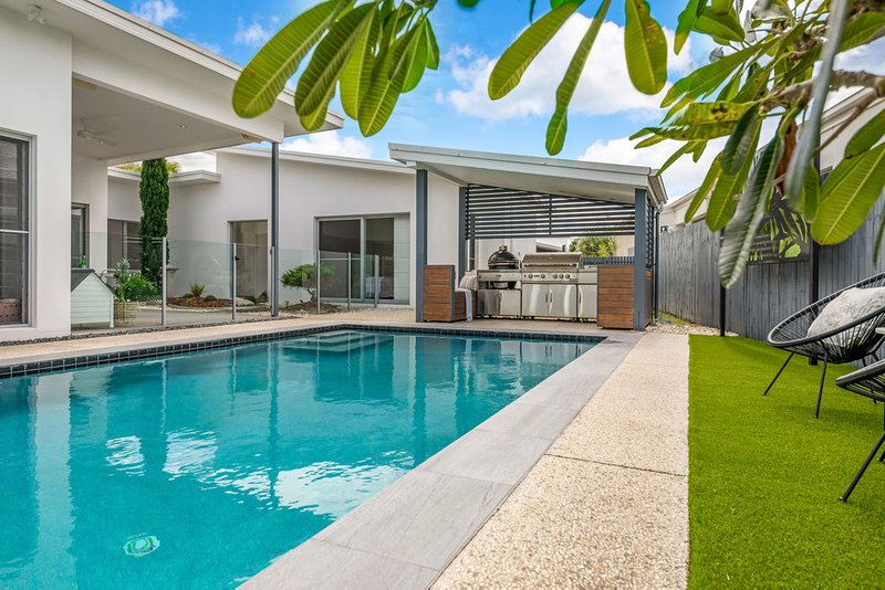 4 Panama Court, Parrearra QLD 4575