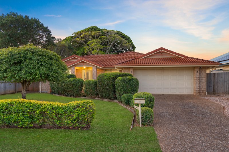 4 Panorama Court, Redland Bay QLD 4165