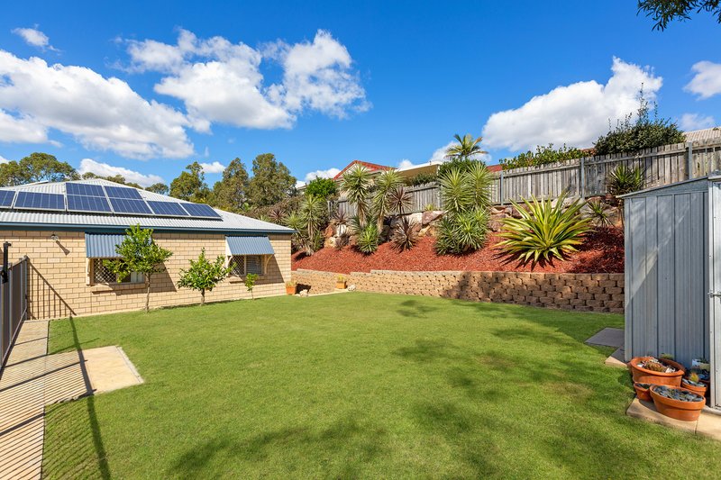 Photo - 4 Paradise Court, Eatons Hill QLD 4037 - Image 17