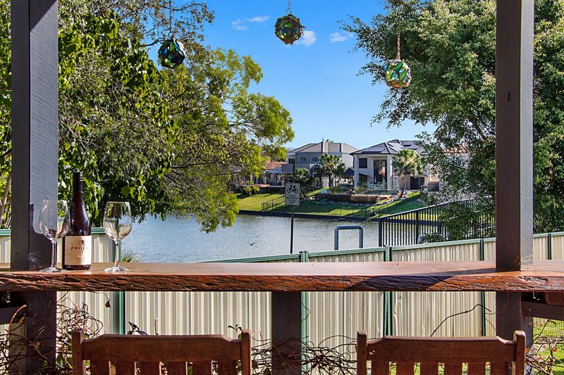 Photo - 4 Parakeet Place, Burleigh Waters QLD 4220 - Image 6