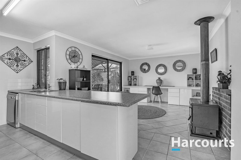 4 Pardee Elbow , Greenfields WA 6210