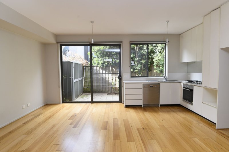 Photo - 4 Park Avenue, West Footscray VIC 3012 - Image 4