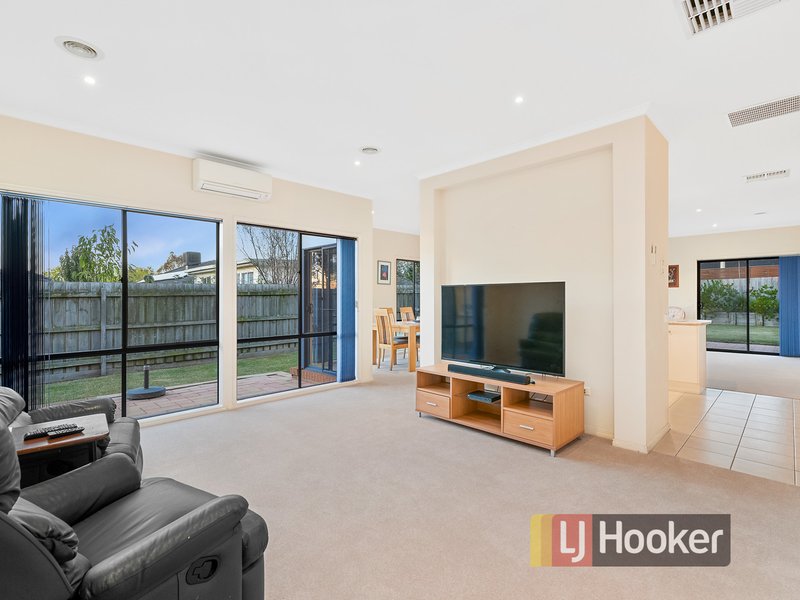 Photo - 4 Park City Drive, Lynbrook VIC 3975 - Image 2