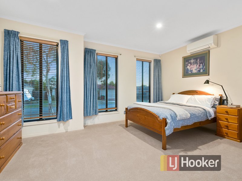 Photo - 4 Park City Drive, Lynbrook VIC 3975 - Image 8