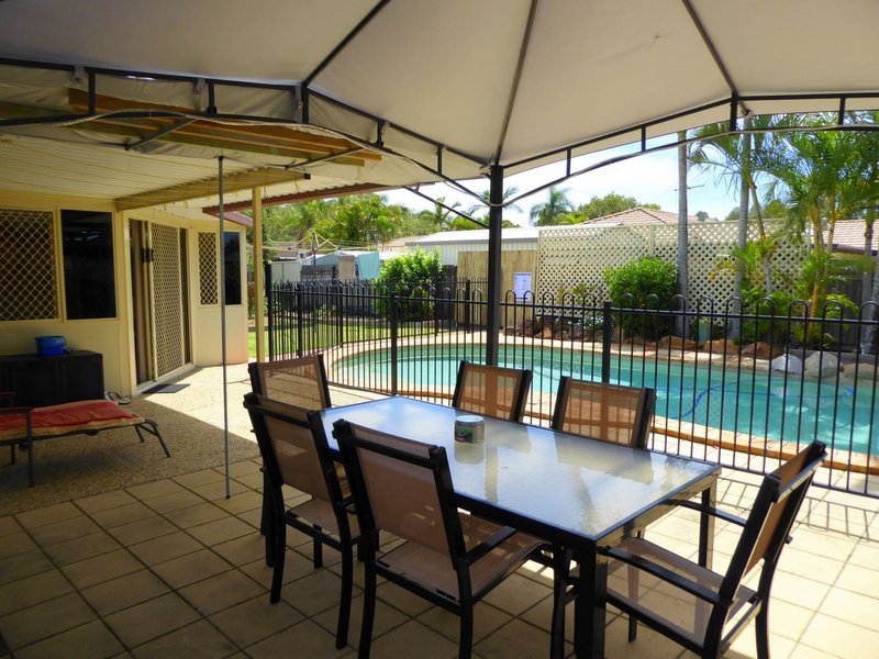 Photo - 4 Park Lane Court, Kippa-Ring QLD 4021 - Image 22