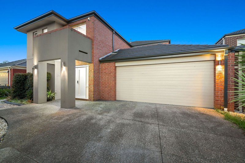 Photo - 4 Park Way, Keysborough VIC 3173 - Image 2