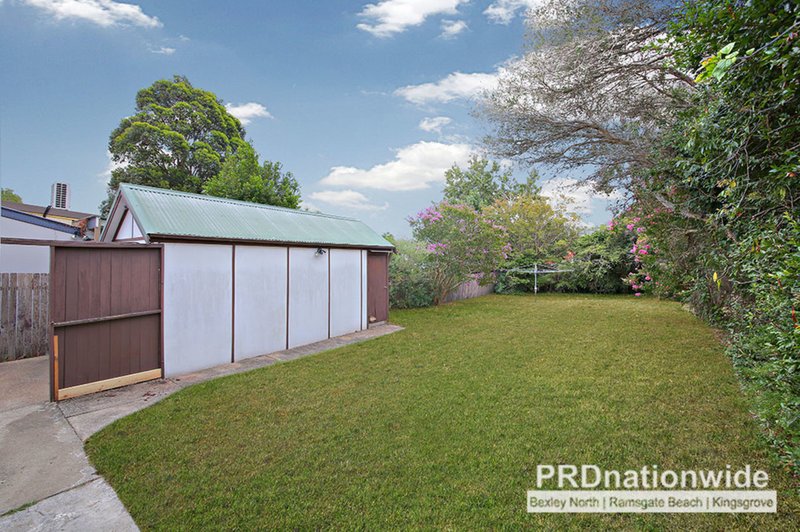 Photo - 4 Parker Avenue, Earlwood NSW 2206 - Image 4