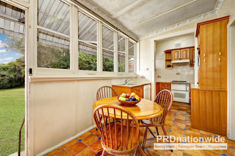 Photo - 4 Parker Avenue, Earlwood NSW 2206 - Image 6