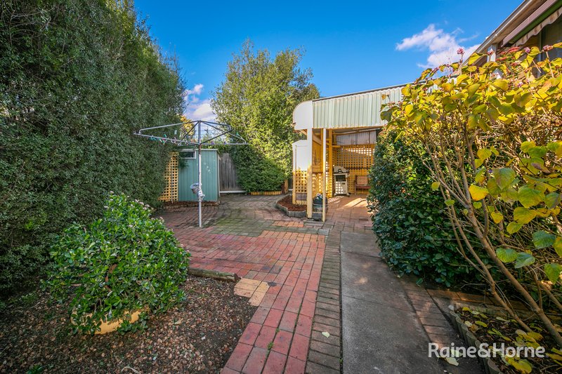 Photo - 4 Parkes Court, Sunbury VIC 3429 - Image 17