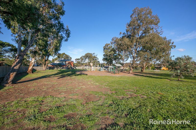 Photo - 4 Parkes Court, Sunbury VIC 3429 - Image 18