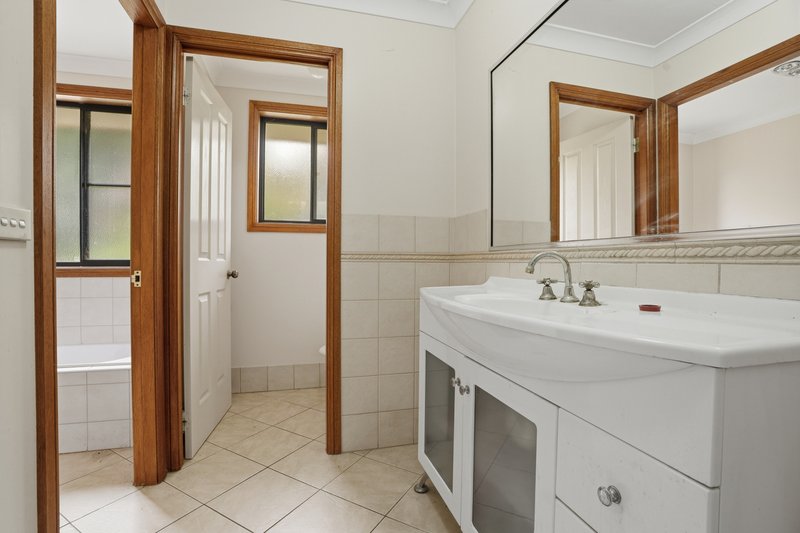 Photo - 4 Parkes Street, Oberon NSW 2787 - Image 10