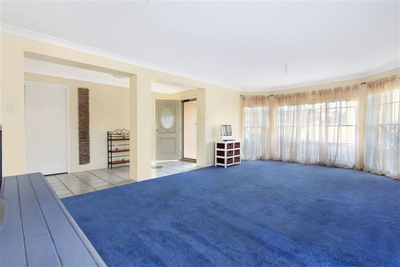 Photo - 4 Parkview Close, Horsley NSW 2530 - Image 2