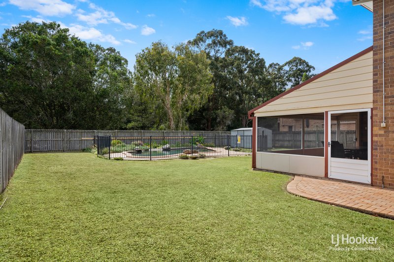 Photo - 4 Parkview Place, Bridgeman Downs QLD 4035 - Image 10