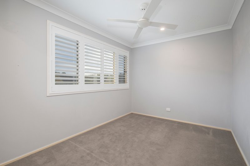 Photo - 4 Parkwood Close, Tingira Heights NSW 2290 - Image 15