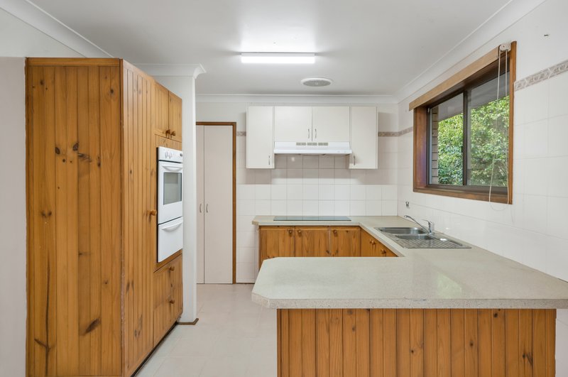 Photo - 4 Parrendi Close, Avoca Beach NSW 2251 - Image 8