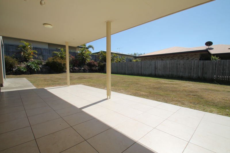 Photo - 4 Parsons Place, New Auckland QLD 4680 - Image 11