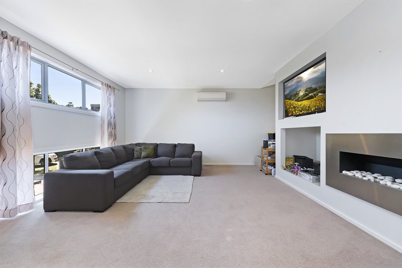 Photo - 4 Partridge Court, Berwick VIC 3806 - Image 3