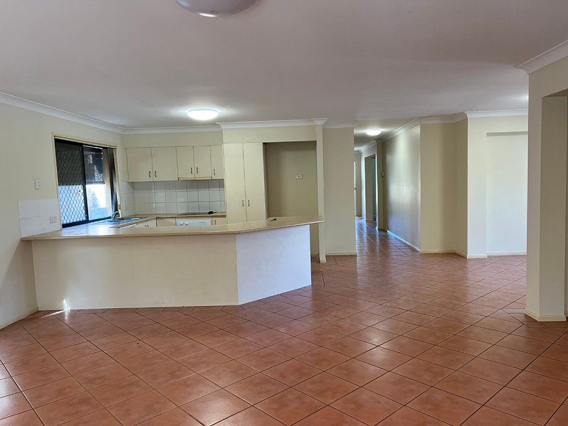 Photo - 4 Paton Cres , Forest Lake QLD 4078 - Image 13