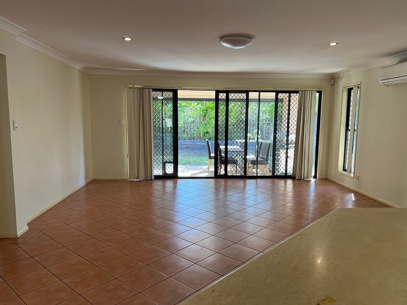 Photo - 4 Paton Cres , Forest Lake QLD 4078 - Image 14