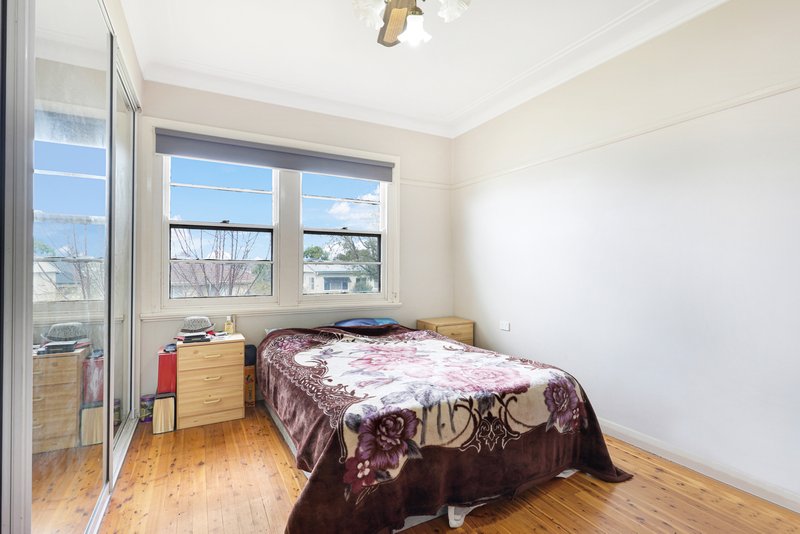 Photo - 4 Patterson Street, Tamworth NSW 2340 - Image 2