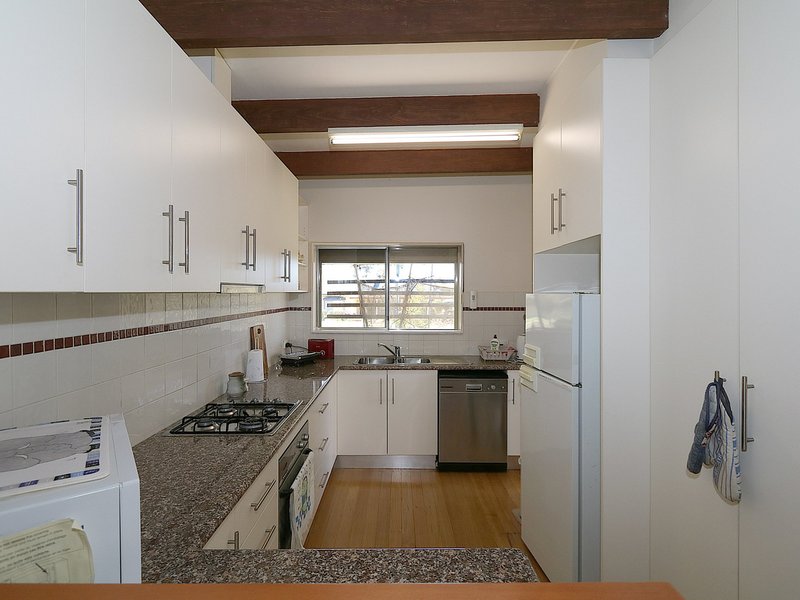 Photo - 4 Paull Street, Kooringal NSW 2650 - Image 2