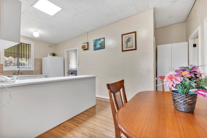 Photo - 4 Peachey Road, Davoren Park SA 5113 - Image 7