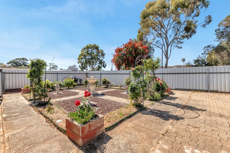 Photo - 4 Peachey Road, Davoren Park SA 5113 - Image 19