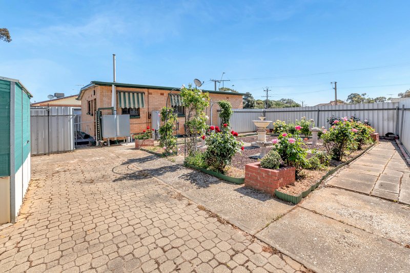 Photo - 4 Peachey Road, Davoren Park SA 5113 - Image 21