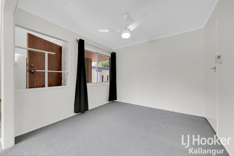 Photo - 4 Pearl Avenue, Kallangur QLD 4503 - Image 9