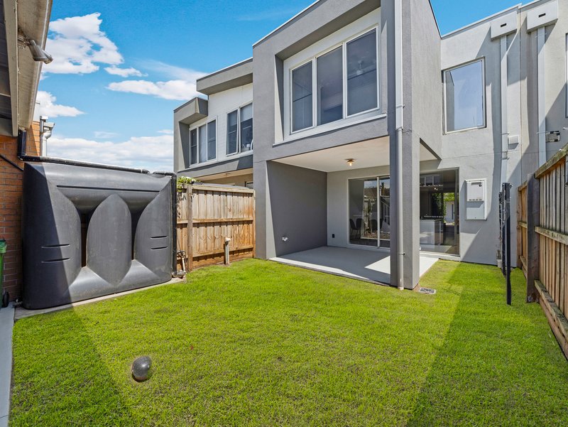 Photo - 4 Pebblebeach Path, Cranbourne VIC 3977 - Image 18