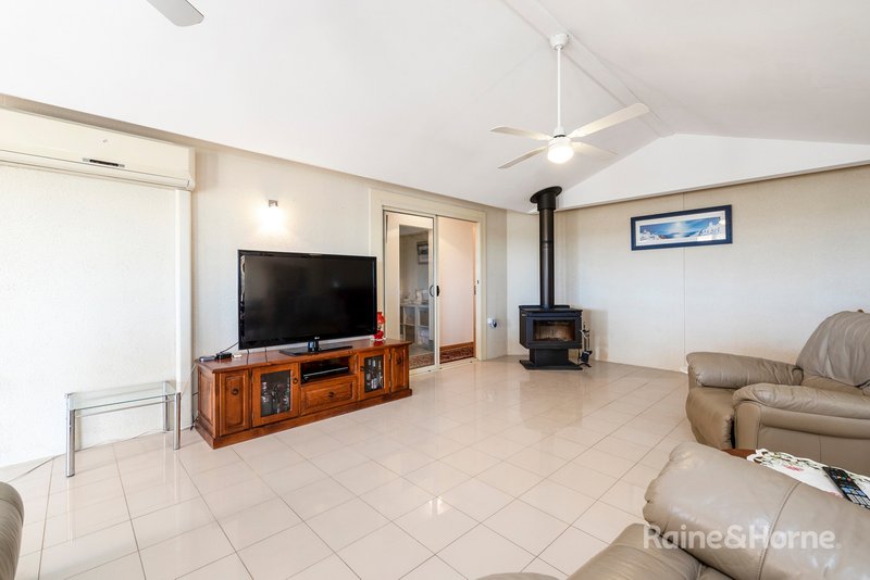 Photo - 4 Pelican Court, Thompson Beach SA 5501 - Image 12