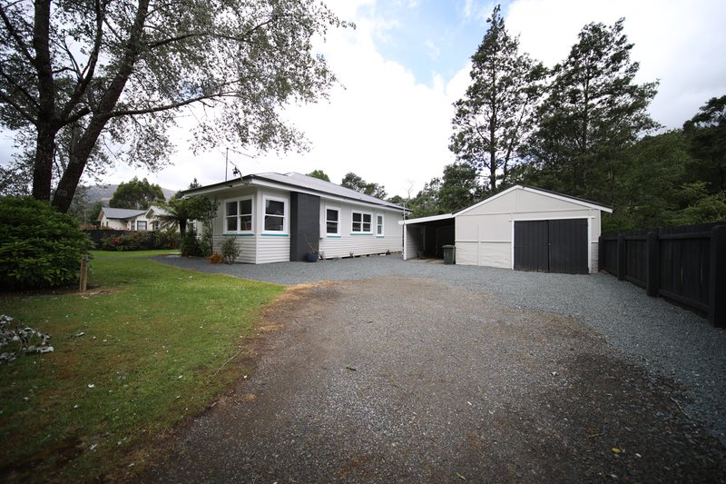 Photo - 4 Penghana Road, Queenstown TAS 7467 - Image 17