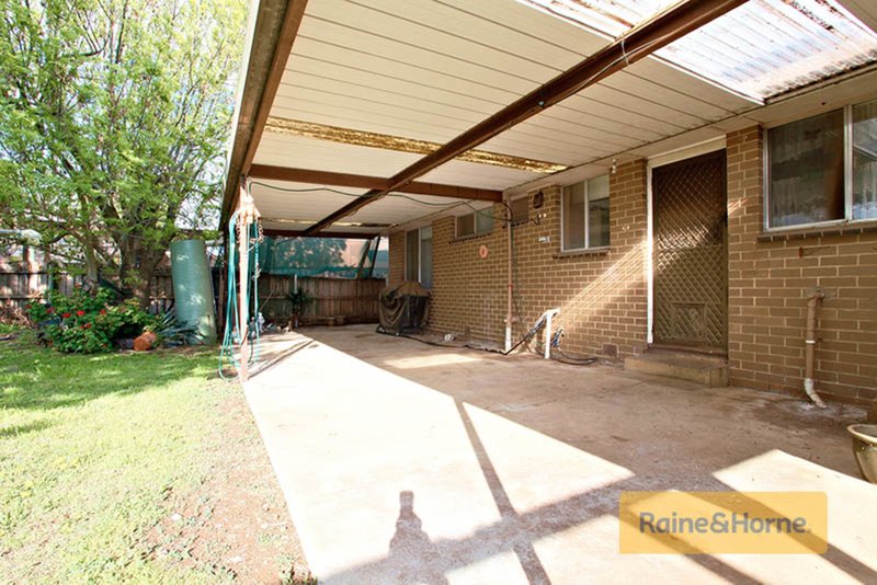 Photo - 4 Penguin Street, Melton VIC 3337 - Image 6