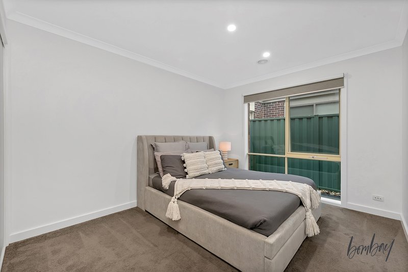 Photo - 4 Penola Place, Craigieburn VIC 3064 - Image 14