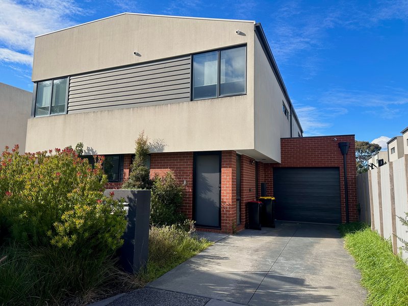 Photo - 4 Peppercorn Way, Clayton South VIC 3169 - Image 1