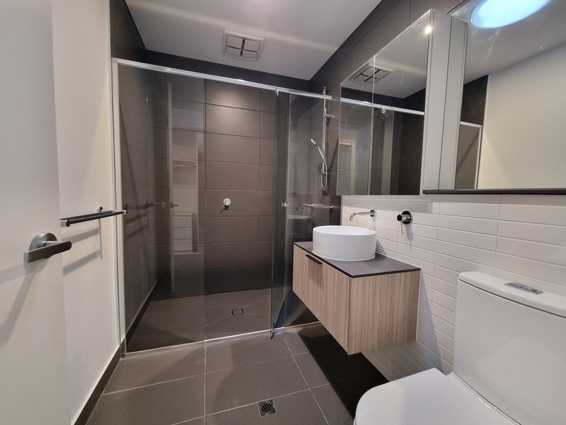 Photo - 4 Peppercorn Way, Clayton South VIC 3169 - Image 11