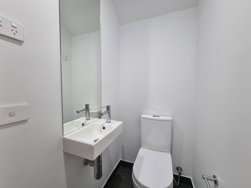 Photo - 4 Peppercorn Way, Clayton South VIC 3169 - Image 12