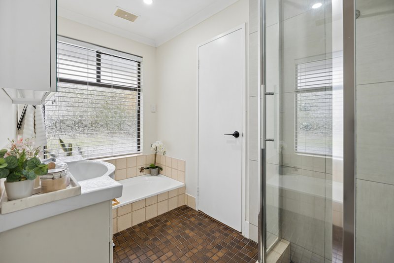 Photo - 4 Perrona Gardens, Mullaloo WA 6027 - Image 15